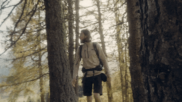 GIF model iført Pyrenæerne Fleece 